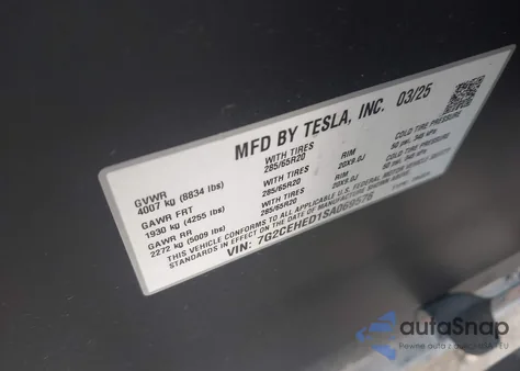 2025 Tesla Cybertruck All-Wheel Drive from USA, damaged, VIN 7G2CEHED1SA069576